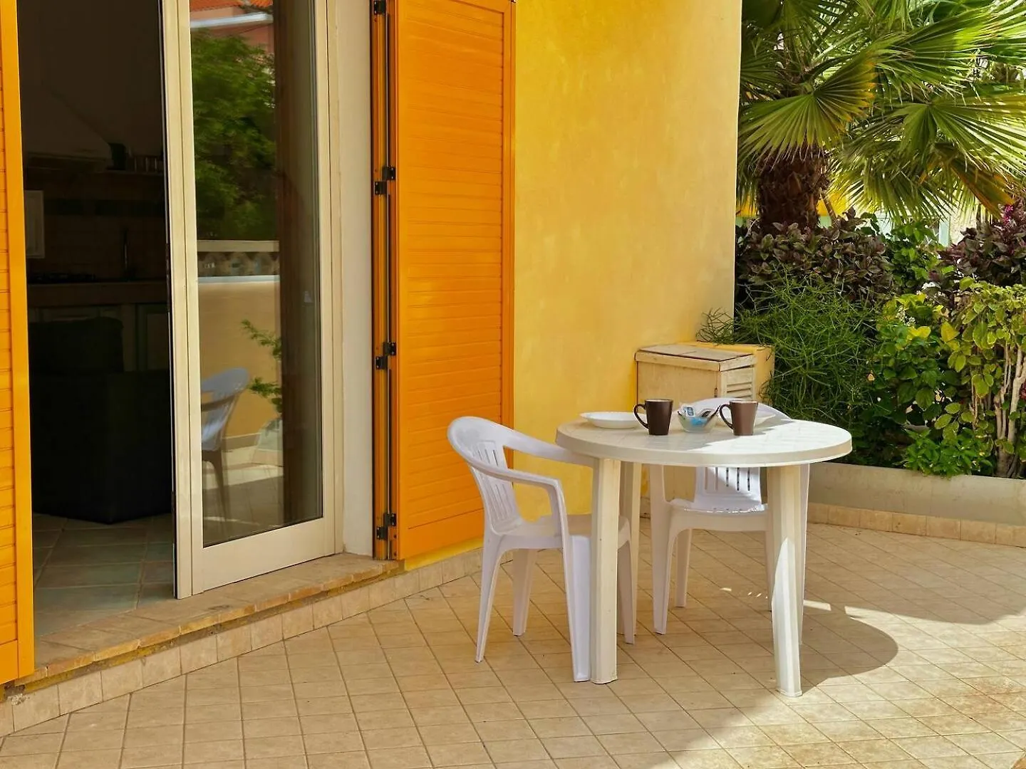 Raio Do Sol - Beach Front Studio With City View Santa Maria Apartment