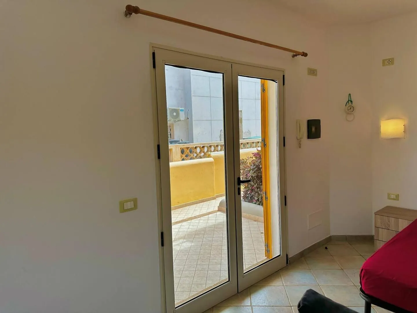 Raio Do Sol - Beach Front Studio With City View Santa Maria Cape Verde
